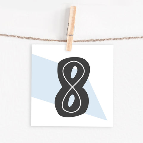 Lettercard “8” 1
