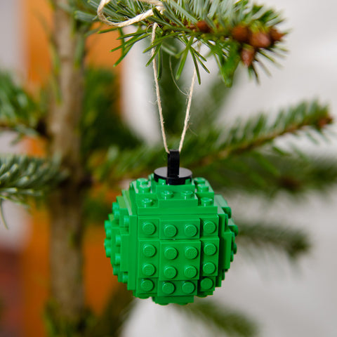 Weihnachtsbaumkugel aus LEGO® hellgrün/dunkelgrün/weiss 2