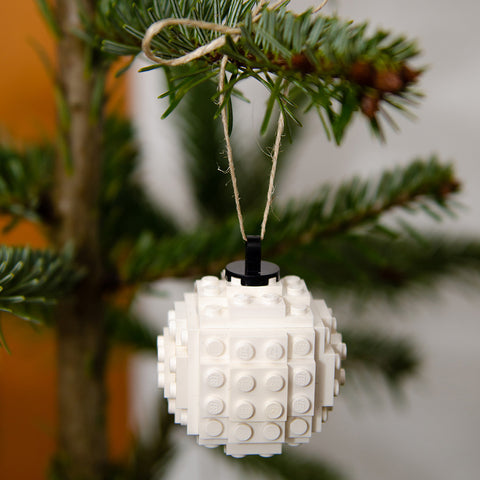 Weihnachtsbaumkugel aus LEGO® weiss 2